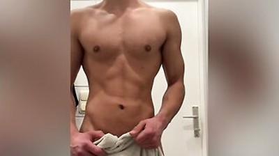 Young Muscle Hunk Show Off In The Bathroom