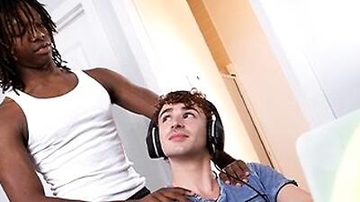Gamer Ryan Jacobs & Roommate Jade Desire Turn Shoulder Massage Into Jerk Off Session