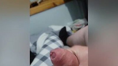 Jerking Off My 4 Inch