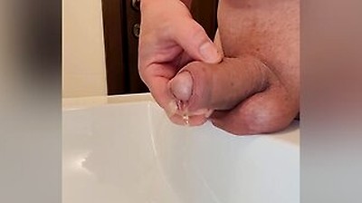 Sounding My Cock And Piss While Sounding