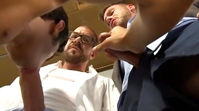 Hunky Daddies Hans Berlin and Rocco Steele Anal Fuck in 3way