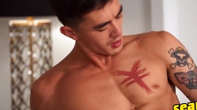 Male Stud Archie Barebacks Cody Seiya's Cute Tight Ass