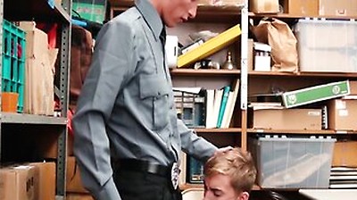 Mall Guard Catches The Guy Using Multiple Credit Cards - Unclebangs 8 Min