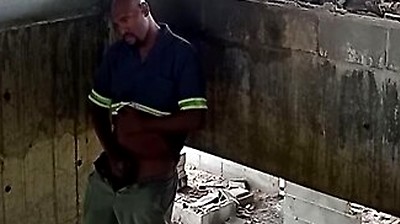 Batendo Uma Na Construcao 5 Min