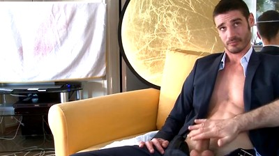 Straight Salesman Gets Serviced his Big Cock in Spite of him !