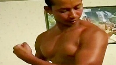 Muscle Gay Cumshot