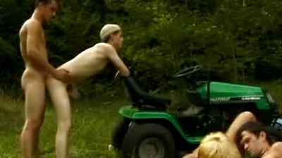 Gay Hotties In a Outdoor Group Sex