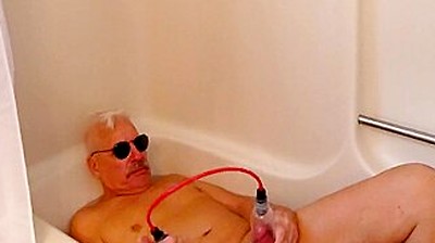 Gay Man Take A Bath