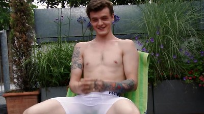 Straight Young Boxer Kieran Wanks his Thick Uncut Cock & Shoots his Load!