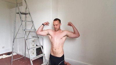 Straight Brit Muscular Builder