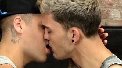 A Perfect Horny Flip Flop Fuck - Mickey Taylor & Luke Tyler