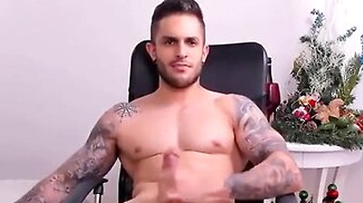 Hot Julian Chase Is Cumming For His Fans!
