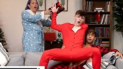 Men - Dom King Plays Video Games On Christmas Morning While Jake Preston Sneakily Sucks His Cock