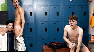 Angel Elias Sucks The Top Marco Alessandro In The Changing Rooms, Then Takes A Ride