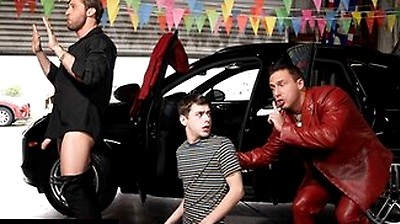 Horny Twink Joey Mills Gets Spit Roasted By Hunks Reese Rideout And Dom King