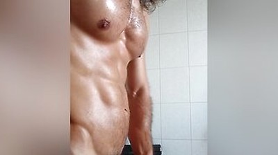 Muscular Man Touch Himself While Rubbing His Cock