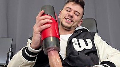Jerking Off With My Toy !