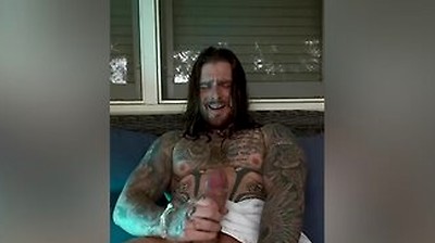 Horny College Hunk Jerk Off And Moaned After A Bath