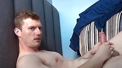 Straight Guy Cums On Himself