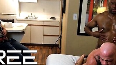 Big Black Cock Breeds My Boyfriends Willing White Hole With Champ Robinson And Sean Duran