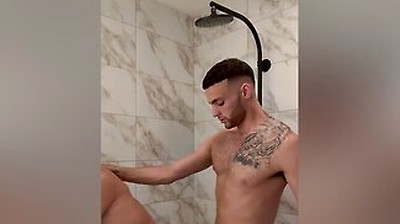 Chrispapixl Pounded His Bf Amirpounding In The Shower