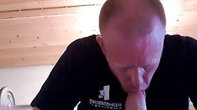 Sucking My Own Cock During A Workout
